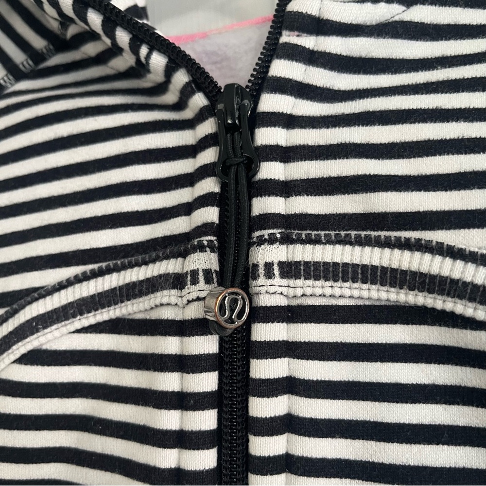 Lululemon Black And White Striped Scuba Hoodie Full Zip Jacket Woman’s Sz 8 - Picture 2 of 11